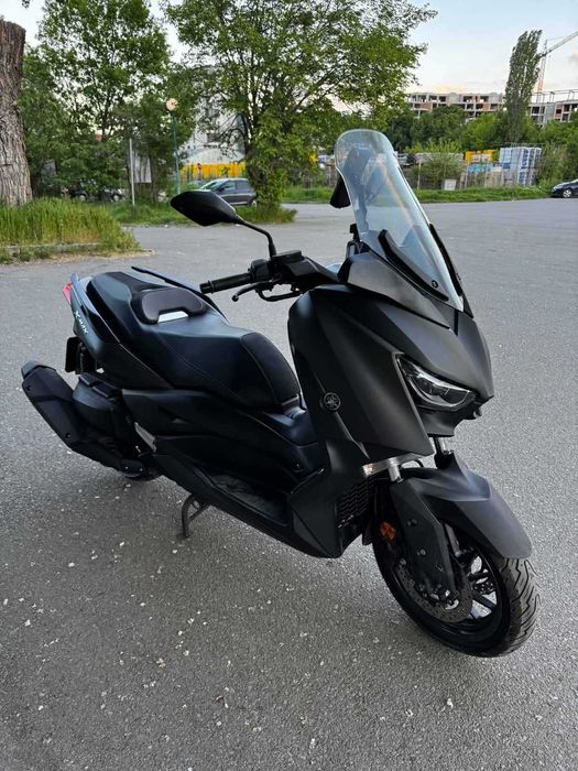 Yamaha X-max 400