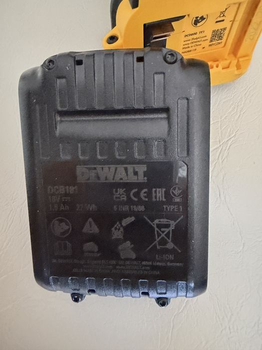 DeWalt DCD800-Noua