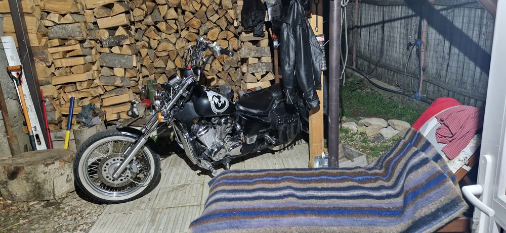 Honda shadow VLX600 2004