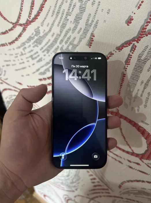iPhone 16 pro продается срочно