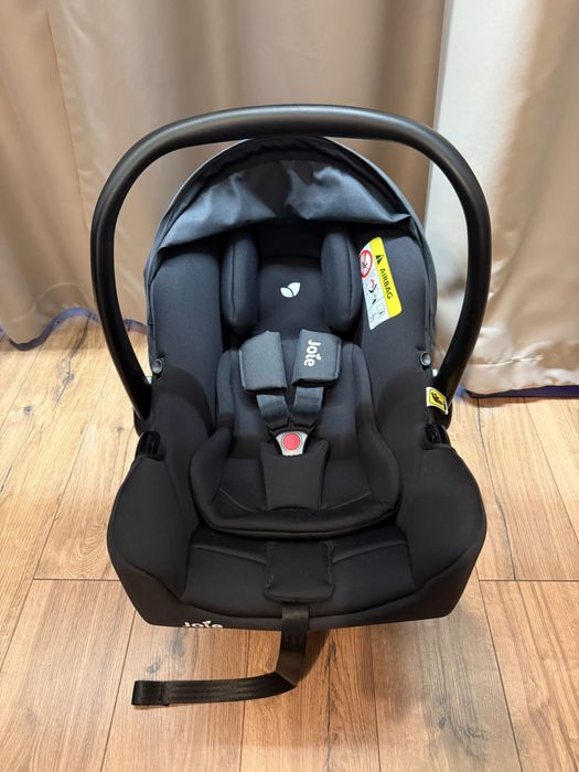 Vând Scoică Auto Joie i-Snug 2 (i-Size) – Ca Nouă, cu Cutie
