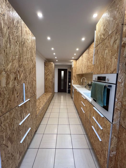 Apartament decomandat, dressing + balcon + loc parcare