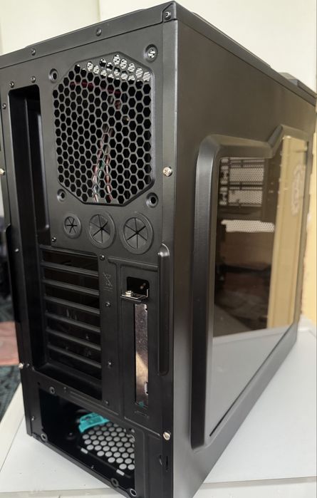 Кутия за компютър  Cooler master Haf  912 и 932  advanced