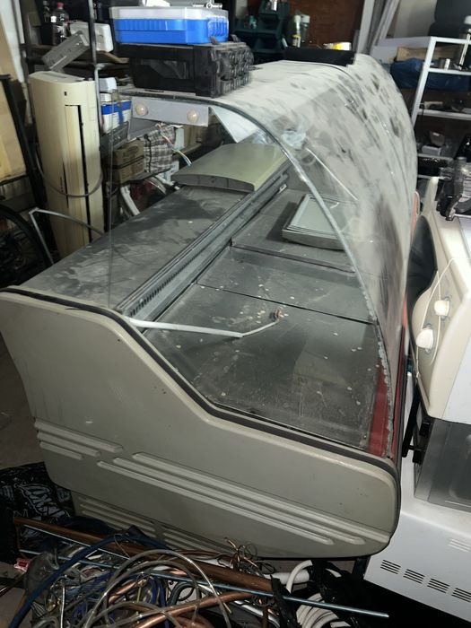 Продам колбасный холодильник