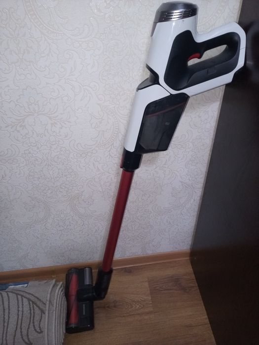 Продам б/ у пылесос Самсунг. Работает но быстро отключается.