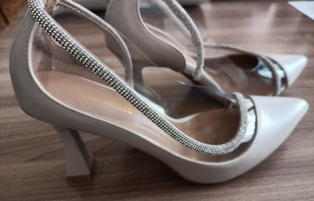 Продам Туфли женские