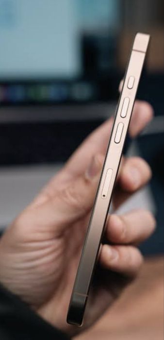 Iphone 16 PRO 128 GB 98% YOMKS