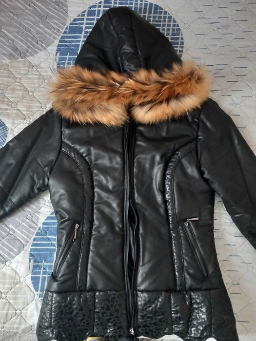 Дамско кожено зимно яке