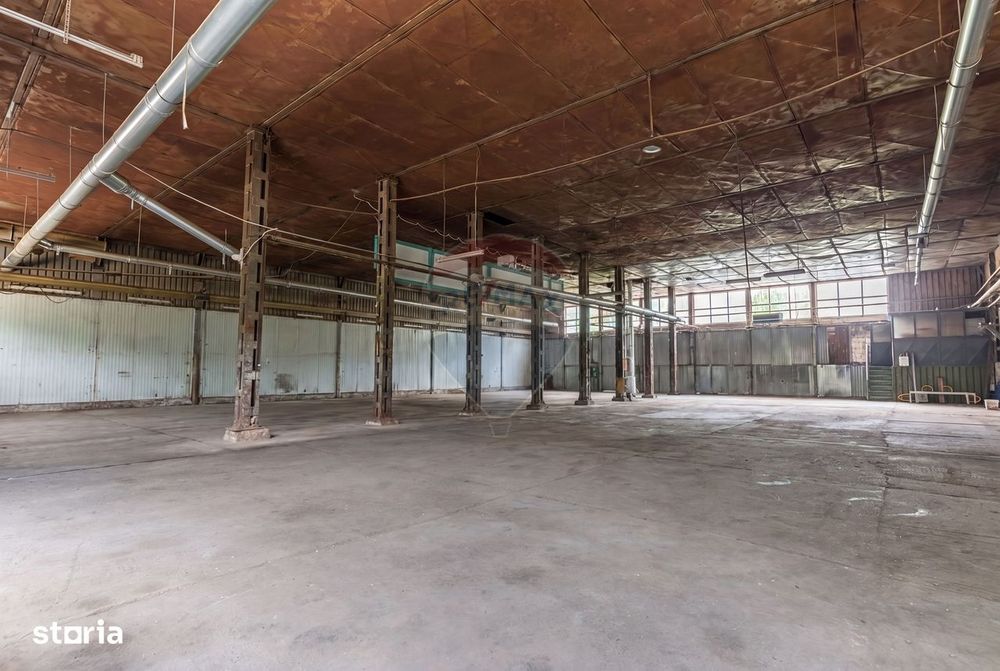 DE INCHIRIAT Complex Industrial – 9.230 mp Teren | Hale si Birouri