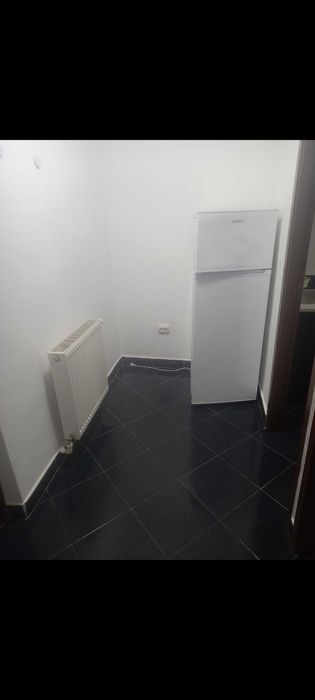 Inchiriez garsoniera