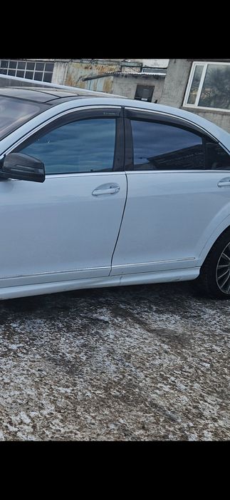 Ветровик мерседес 221 s cllass.