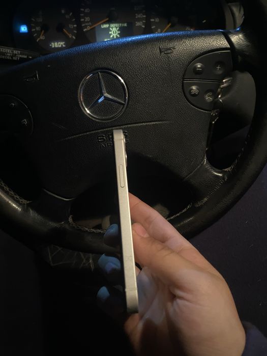 Продам Iphone 12 mini