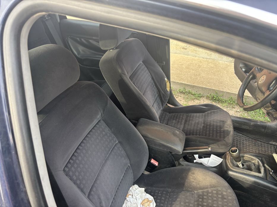 VOLKSWAGEN Passat 0 — imagine 2
