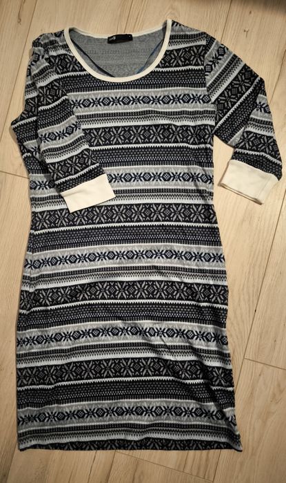 Рокли на марките Terranova , H&M , Miso и други