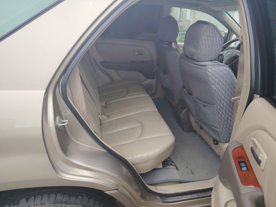 Продам Лексус рх 300