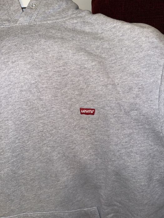 Hanorac Levis masura M in stare foarte buna