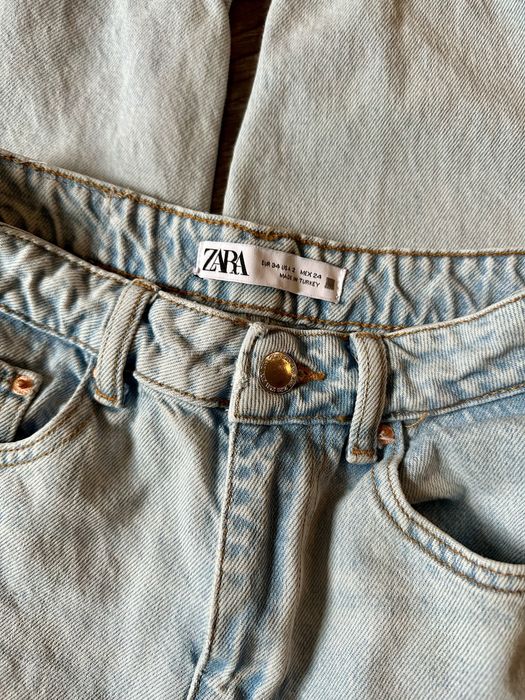 Светлосини дънки Zara Mom jeans