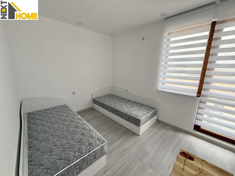 Чисто нов, напълно обзаведен тристаен апартамент в нова сграда