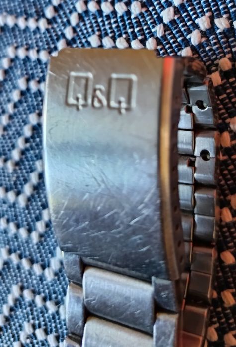 Мъжки часовник Q&Q