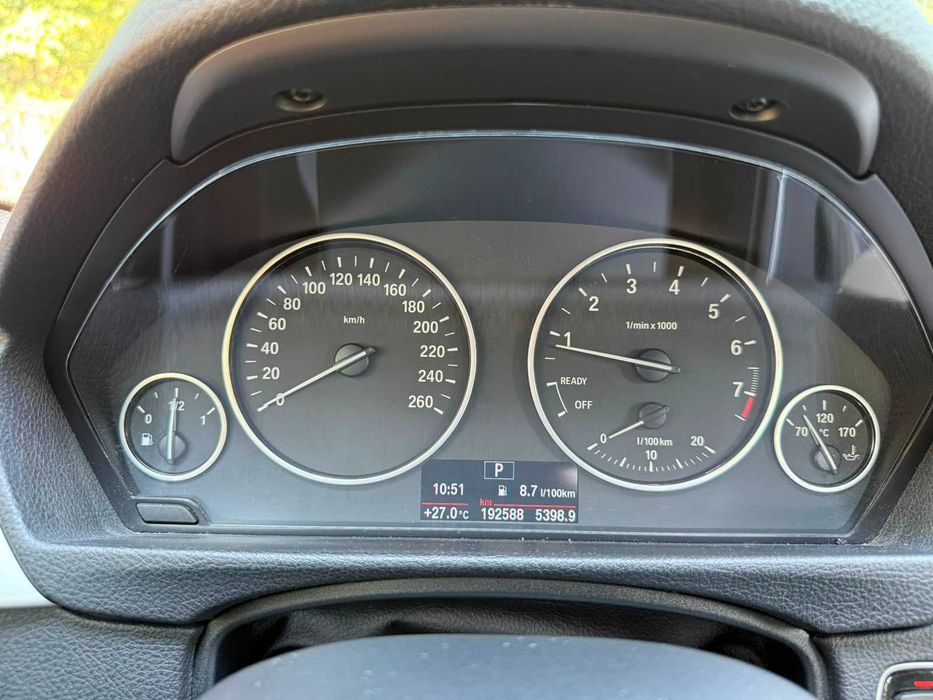 BMW 320i xDrive Luxury Line 2012