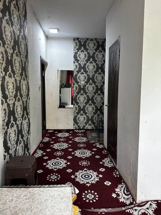 Uy sotiladi 5 qavatli dom 3 etaj qora qamiw 2/4