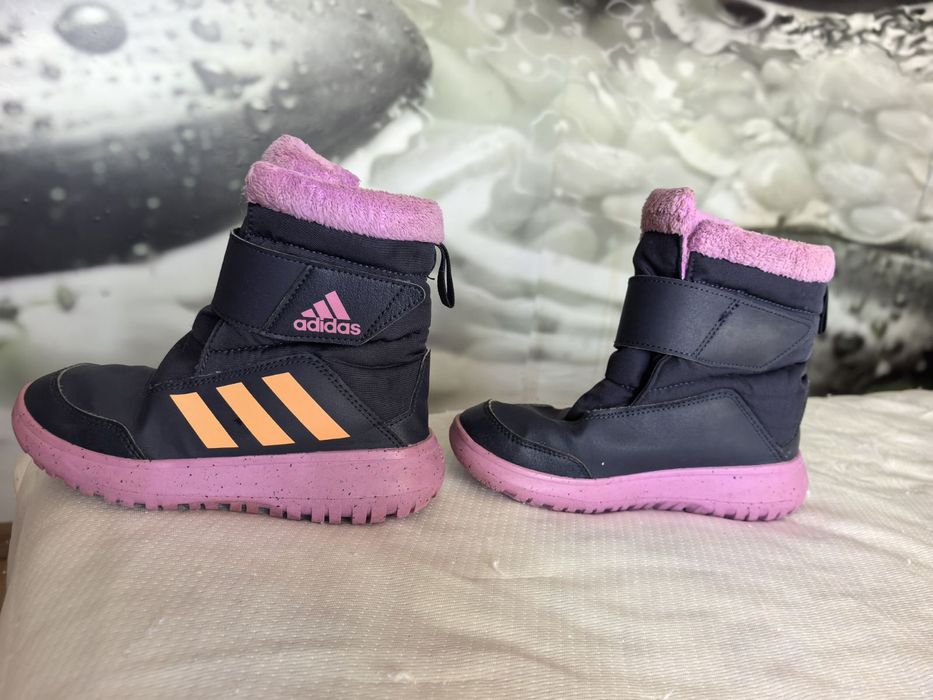 ADIDAS SPORTSWEAR Боти Winterplay.
Размер 32.