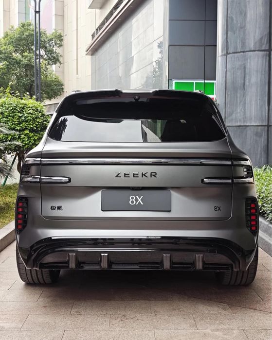 Zeekr 8x Shadow full
