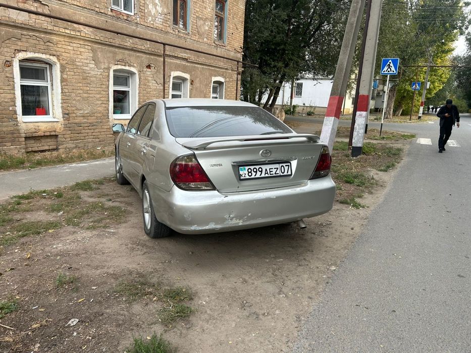 Срочно продам камри 35