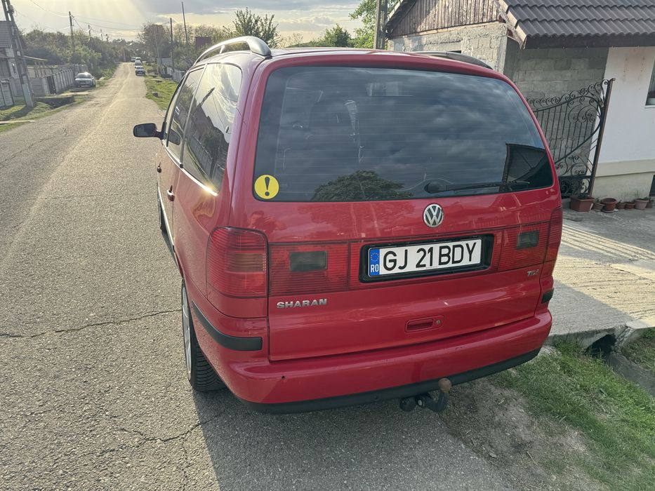 Vand vw sharan 1.9 tdi 116cp in stare buna