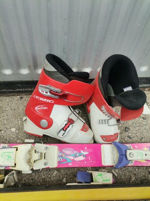 Детски ски с щеки.