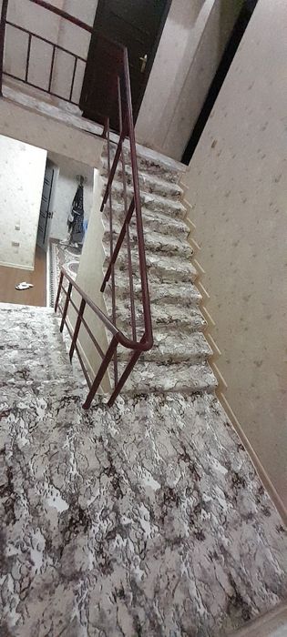 Gilam kesish va tikish