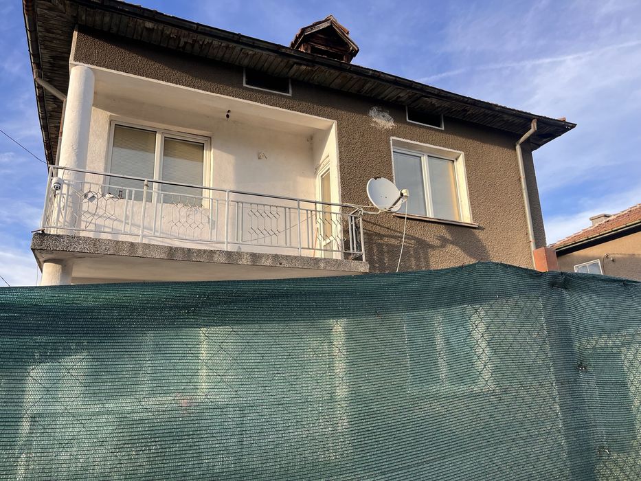 Продава се Къща в Радомир - 148 кв.м за 621 €/кв.м - Снимка #4