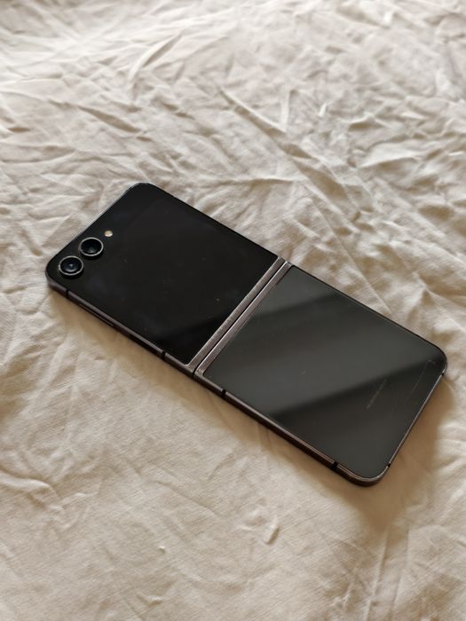 Samsung z flip 5 256gb