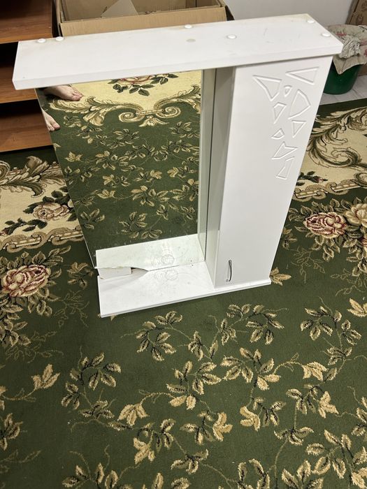 Шкафчик для ванной