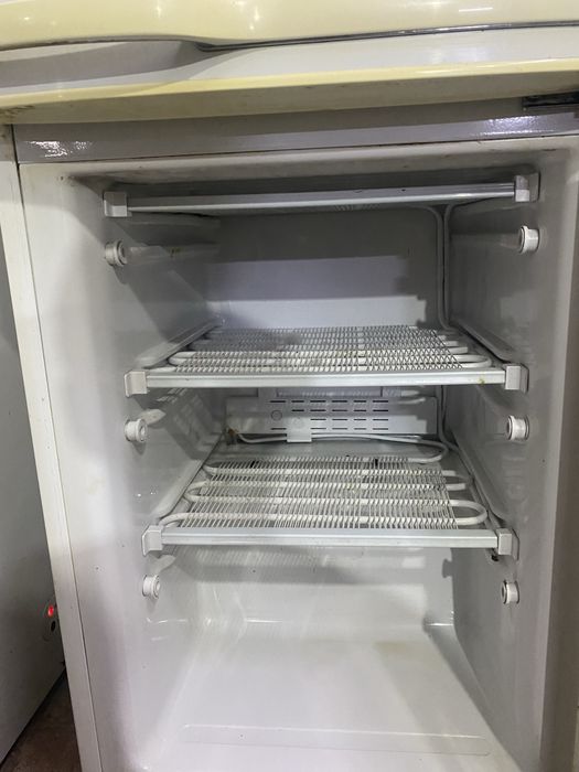 Продается холодильник Samsung