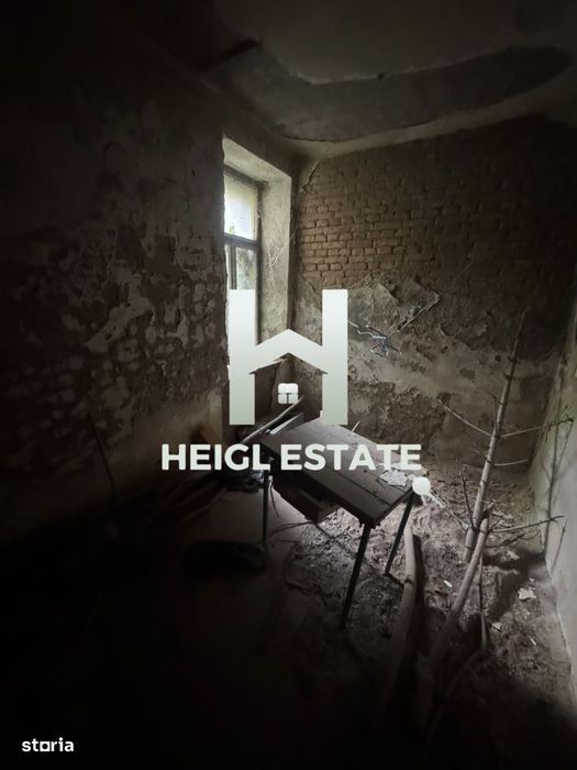 Apartament cu 4 camere + boxa 45 mp vânzare in Piață Victoriei, Ultrac