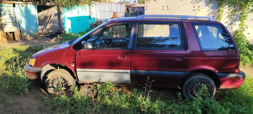 Митсубиси Спейс вагон