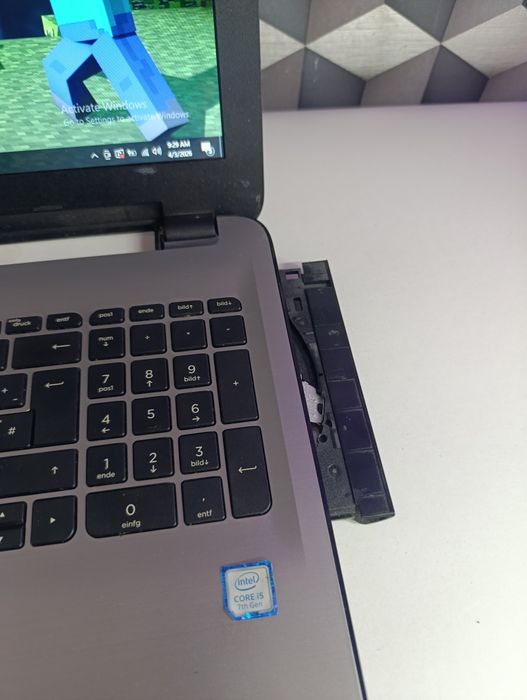 Laptop mid gaming hp 15.6 Intel i5 7200 video ATI r5 m330 2gb