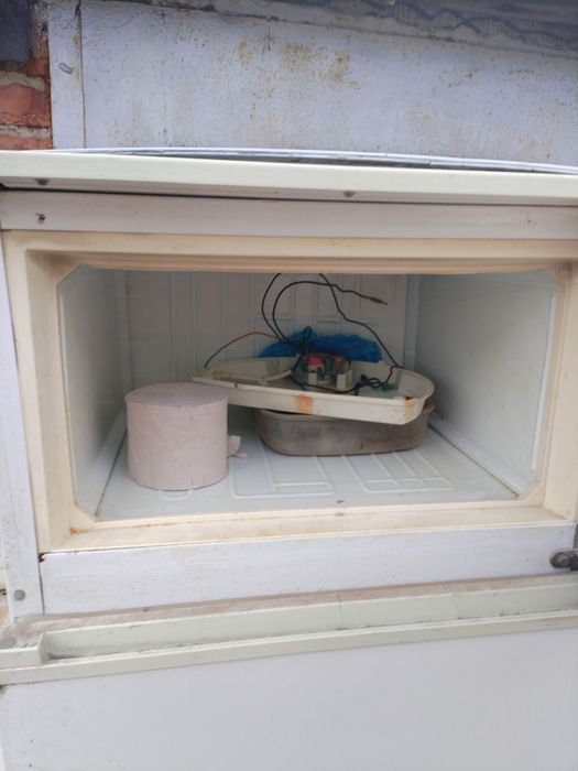 Продам холодильник