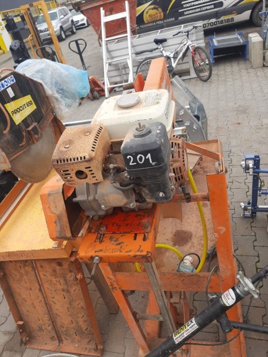 Отрезни маси под НАЕМ с Разчен диаметър от 230 до 650 от Рентекс