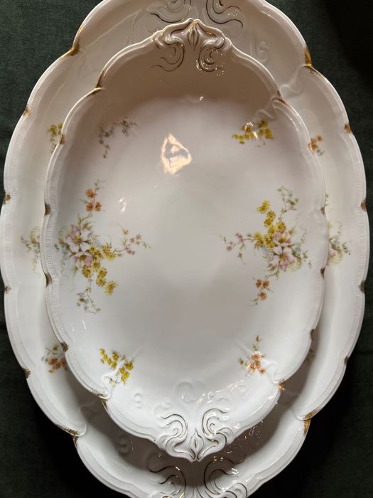 120 годишен Rosenthal Iris- сервиз за хранене за 14 човека