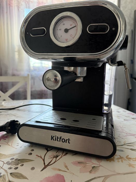 Kit fort кофеварка рожковая