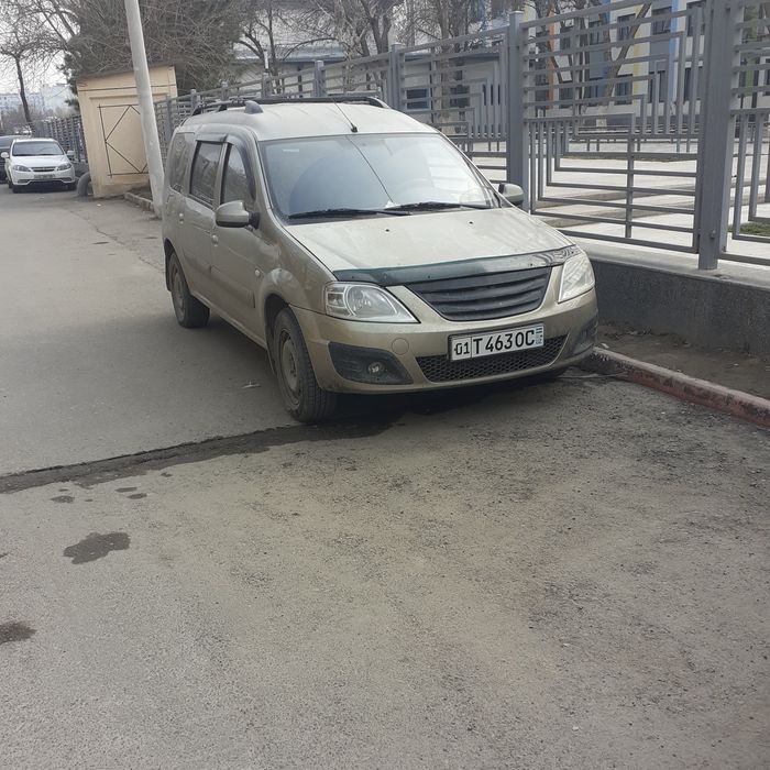Lada Largus Sotiladi Metan bor Qraskasi bor Narxiini kelishamiz