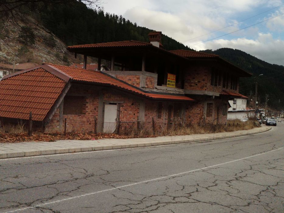 Продава се Парцел в с. Соколовци, Област Смолян - 272 кв.м за 239 €/кв.м - Снимка #3