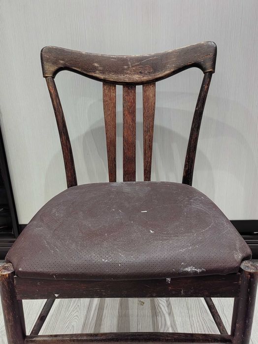 Стулья со спинкой  5 шт