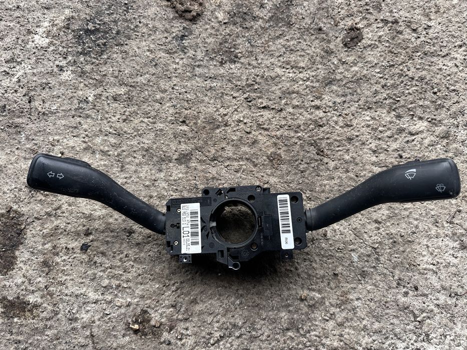 Конзола с лостчета за мигачи и чистачки Audi A6 C5