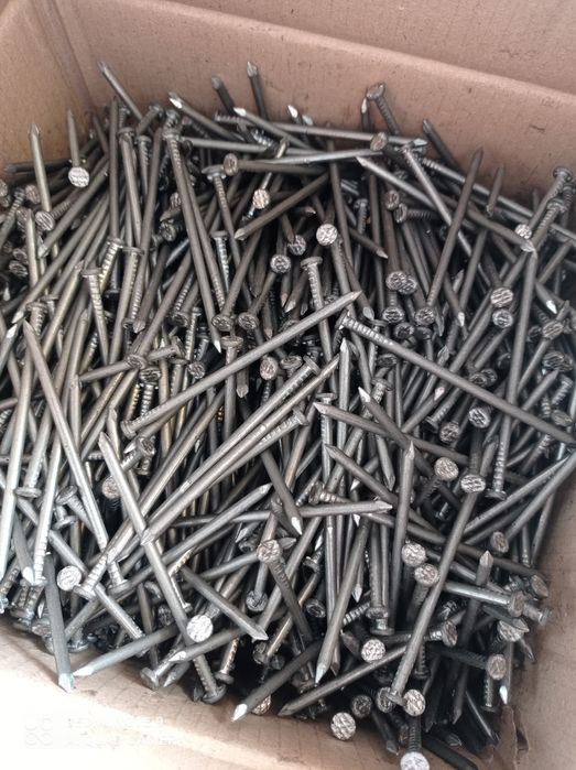 Гвозди строительные разной длины