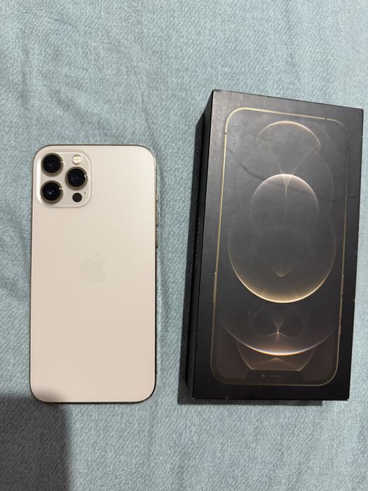 Продам Айфон 12 про макс