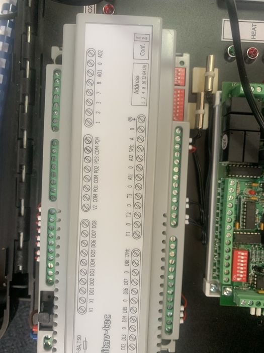 Valiza prezentare echipata cu termostate si controler