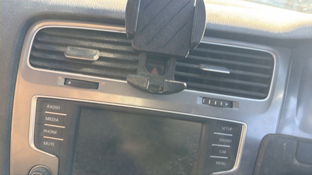 Стойка за телефон фолксваген голф 7 vw golf 7